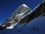 Rolwaling 07 06 Approaching Beginning Of Climb To Tashi Lapcha Pass On Side Of Drolambau Glacier With Tengi Ragi Tau